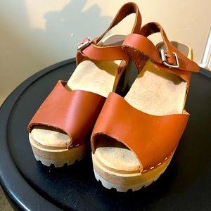 MIA Greta Clogs Size 9 (Size 39 EU)